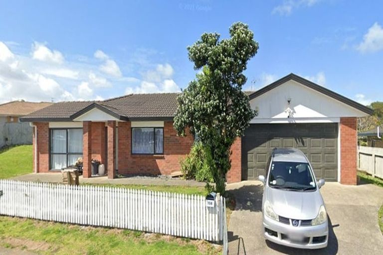 Photo of property in 104 Pitt Avenue, Clendon Park, Auckland, 2103
