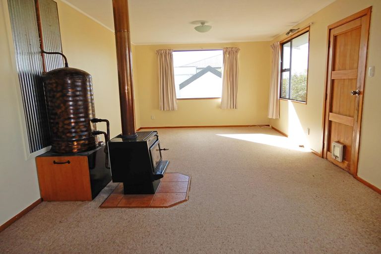 Photo of property in 25 Mersey Street, South Hill, Oamaru, 9400