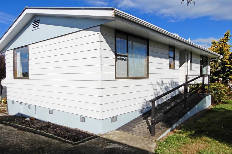 Photo of property in 25 Mersey Street, South Hill, Oamaru, 9400