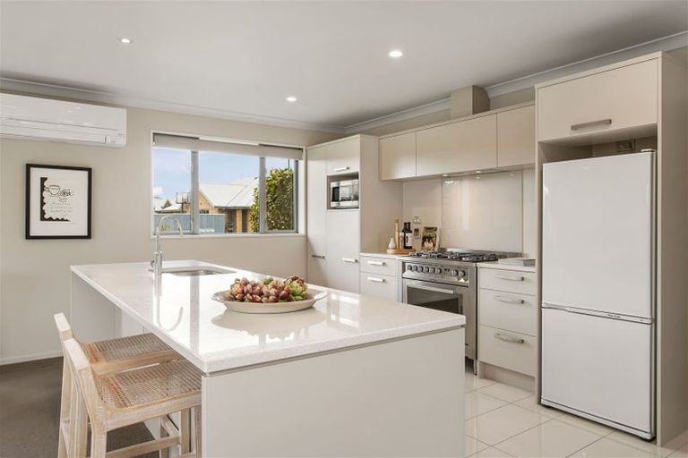 Photo of property in 21 Somerville Crescent, Aidanfield, Christchurch, 8025