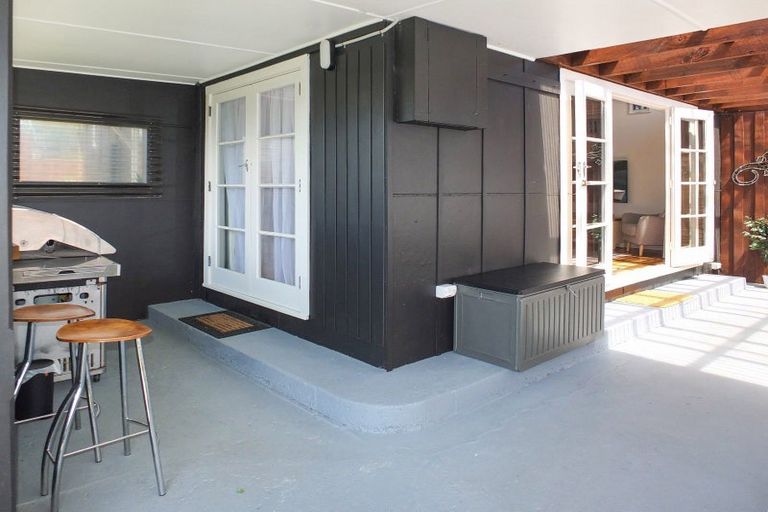 Photo of property in 1 Andresen Street, Foxton Beach, Foxton, 4815