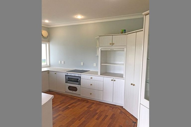 Photo of property in 2/1327 Alfriston Road, Alfriston, Manurewa, 2576