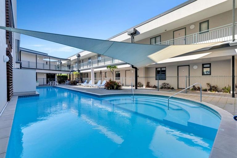 Photo of property in Beachpoint Apartments, 2/5 West End Road, Ohope, 3121