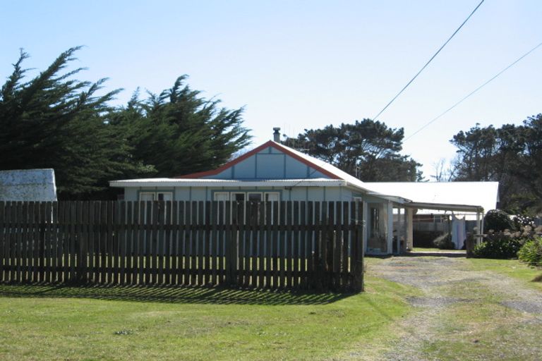 Photo of property in 34 Koputara Road, Himatangi Beach, Foxton, 4891
