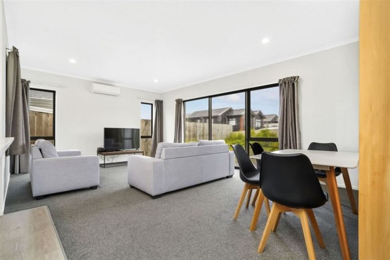 Photo of property in 12 Springside Court, Huntington, Hamilton, 3210