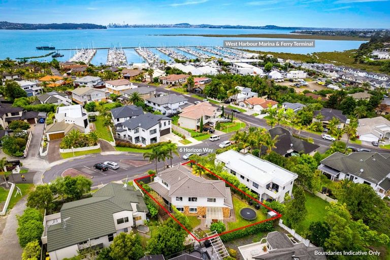 Photo of property in 6 Horizon Way, West Harbour, Auckland, 0618