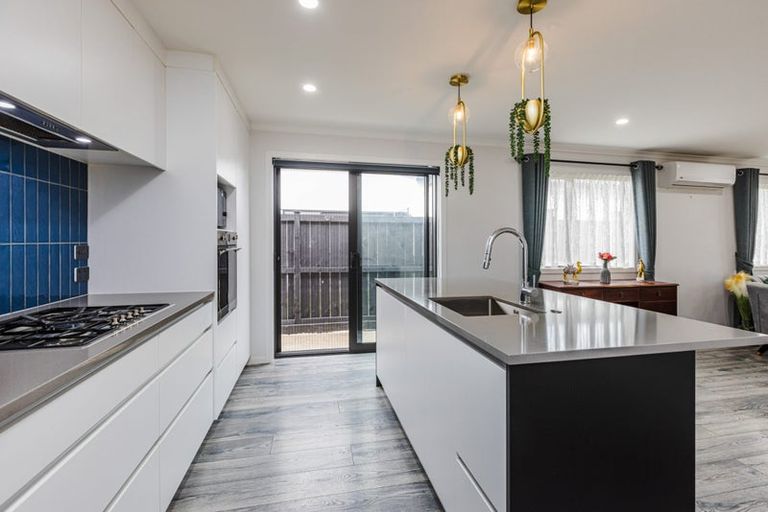 Photo of property in 25 Rosslands Avenue, Karaka, 2124