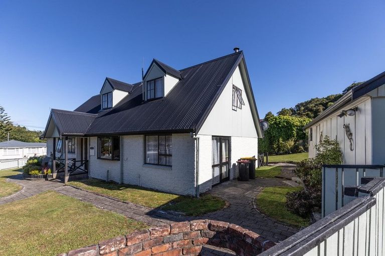 Photo of property in 2 Coates Street, Greymouth, 7805
