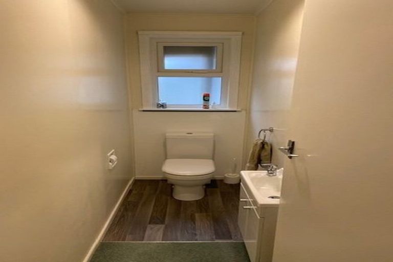 Photo of property in 13 Woodman Drive, Tawa, Wellington, 5028