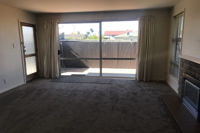 Photo of property in 782b Main North Road, Belfast, Christchurch, 8051