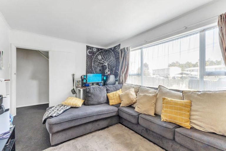 Photo of property in 20 Cook Street, Marfell, New Plymouth, 4310