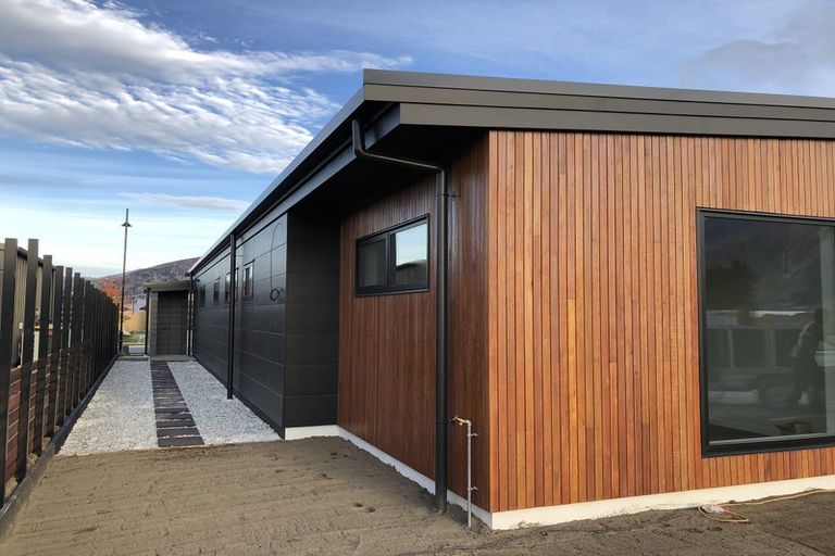 Photo of property in 1 Campbell Road, Wanaka, 9305