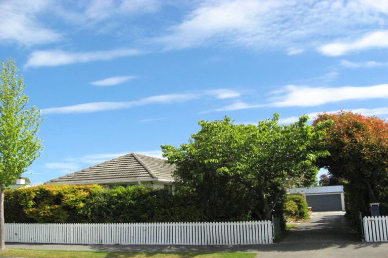 Photo of property in 67 Westburn Terrace, Burnside, Christchurch, 8041