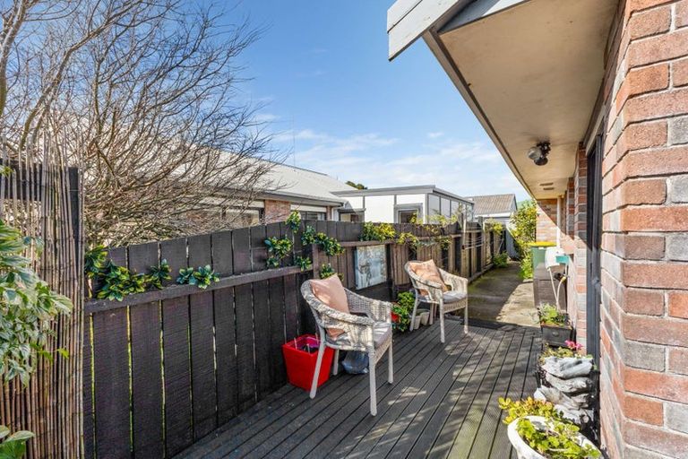 Photo of property in 219/1 Coronation Avenue, Welbourn, New Plymouth, 4310