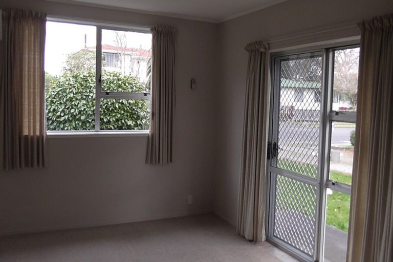 Photo of property in 29 Hornsby Street, Carterton, 5713