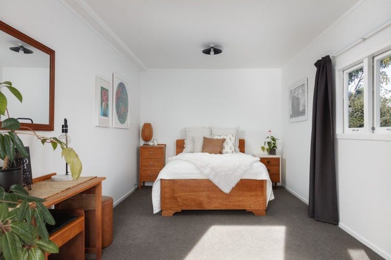 Photo of property in 10 Leon Street, Riverdale, Gisborne, 4010
