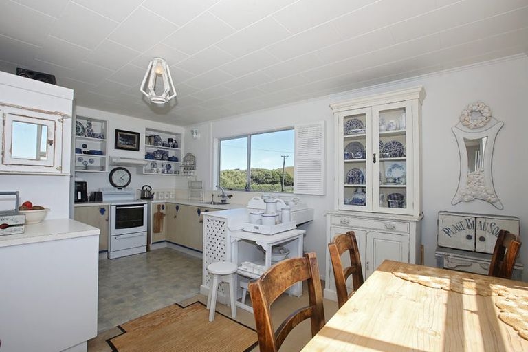 Photo of property in 123 Walker Street, Riverton/aparima, Riverton, 9822