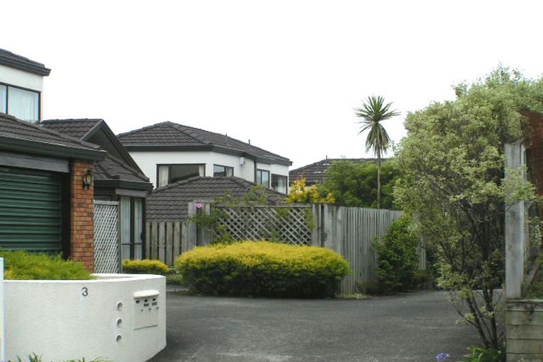 Photo of property in 3/3 Hart Road, Hauraki, Auckland, 0622