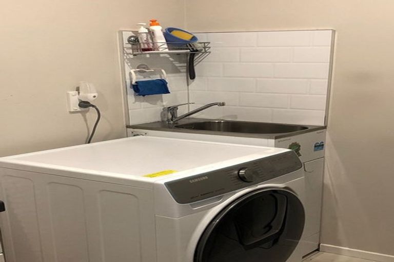 Photo of property in 16 Leith Court, Papatoetoe, Auckland, 2104