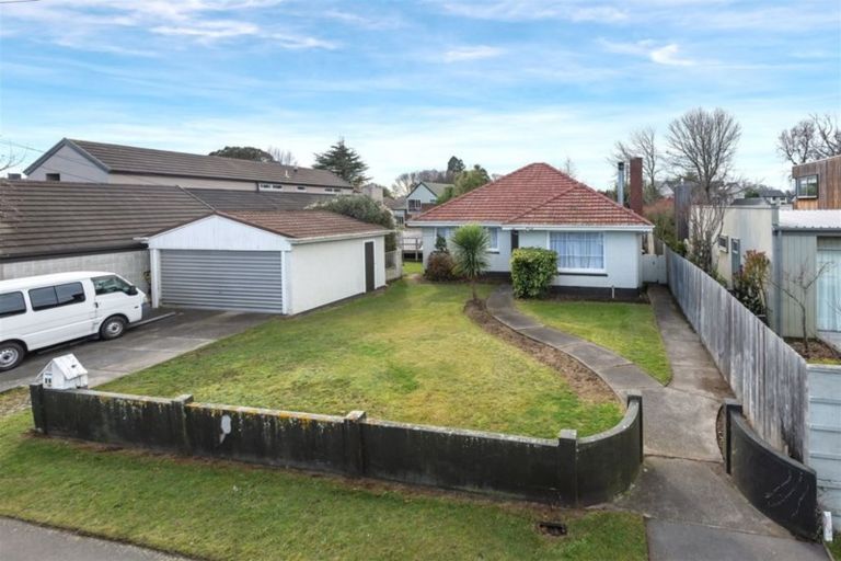 Photo of property in 21 Woodford Terrace, Ilam, Christchurch, 8053