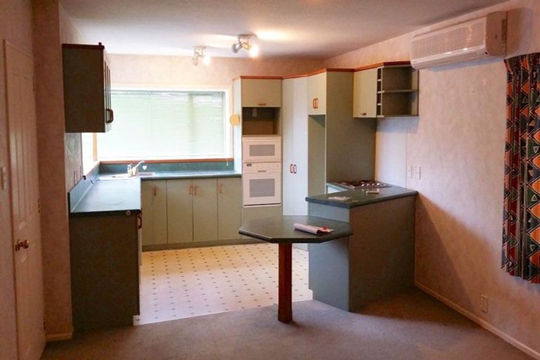 Photo of property in 2/209 Withells Road, Avonhead, Christchurch, 8042