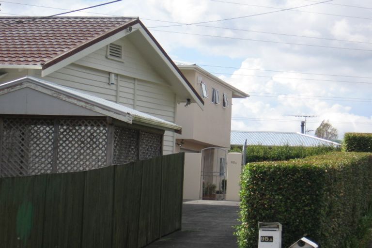 Photo of property in 95a Archibald Road, Kelston, Auckland, 0602