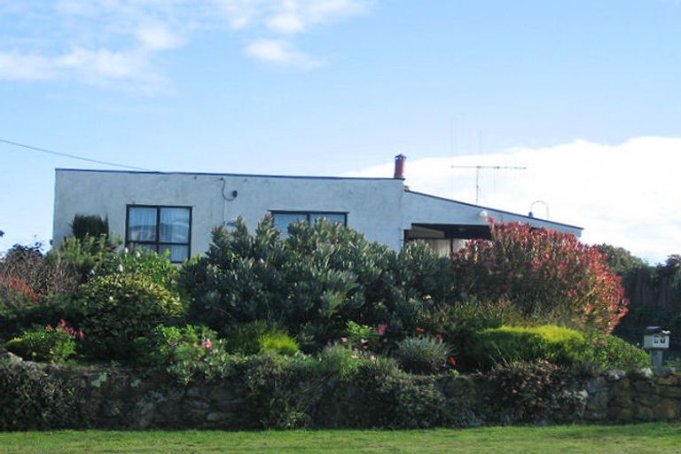 Photo of property in 27 Ngaio Street, Otaki Beach, Otaki, 5512