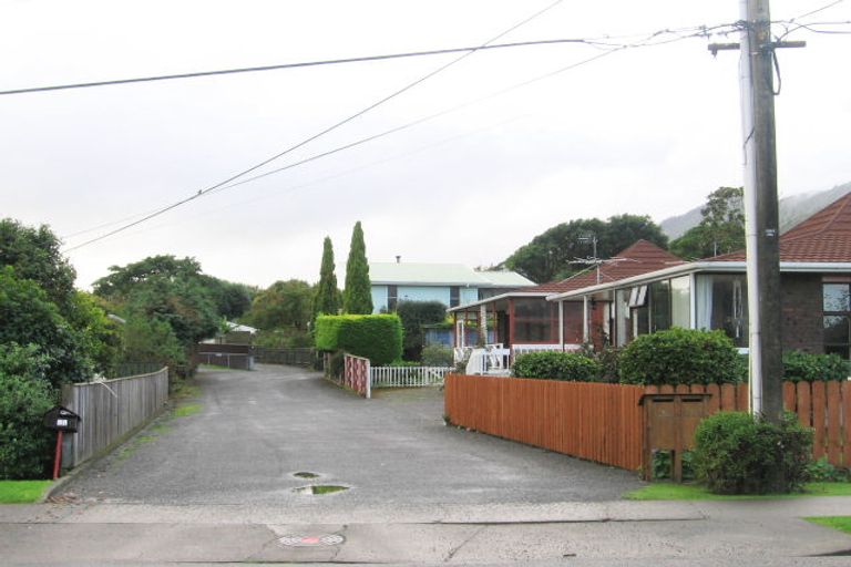 Photo of property in 35 Elizabeth Street, Waikanae, 5036