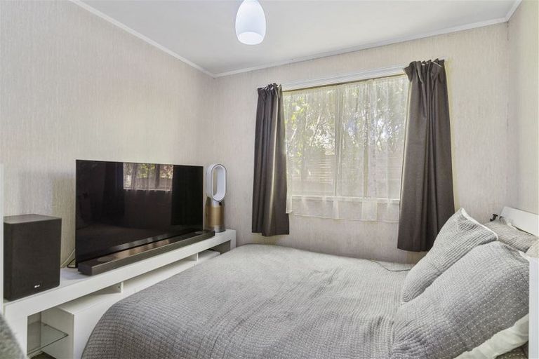 Photo of property in 13 Oakmont Place, Wattle Downs, Auckland, 2103