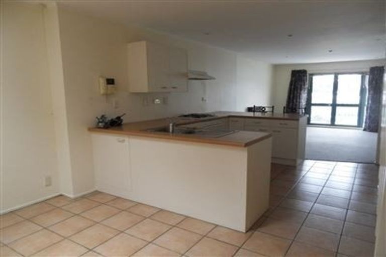 Photo of property in Grosvenor Cl, 21/6 Brown Street, Mount Cook, Wellington, 6021