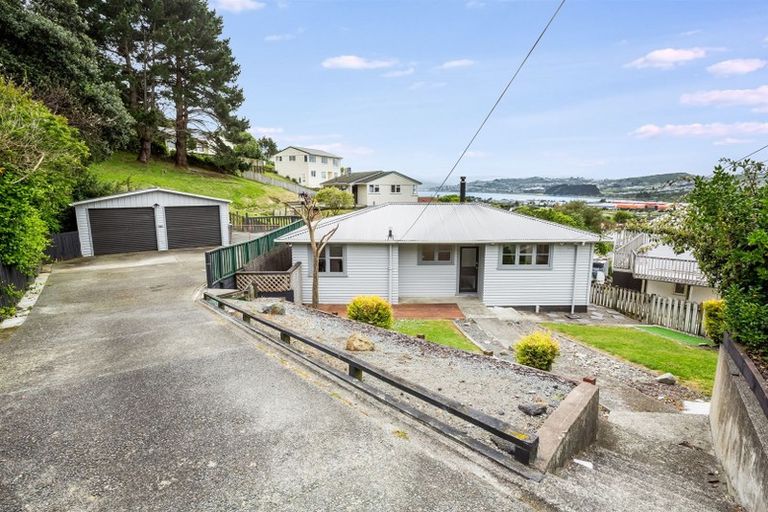 Photo of property in 18 Waiho Terrace, Elsdon, Porirua, 5022