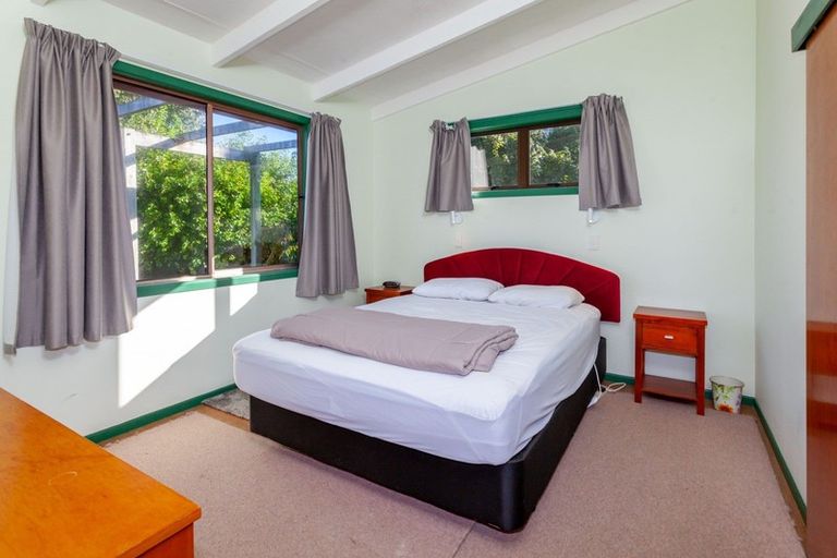 Photo of property in 18 Daphne Road, Tairua, 3508