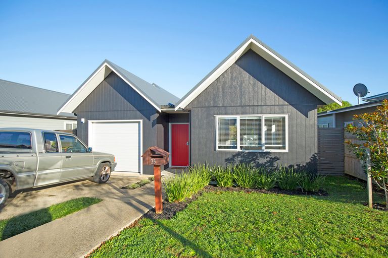 Photo of property in 35 Cape Cod Drive, Gulf Harbour, Whangaparaoa, 0930