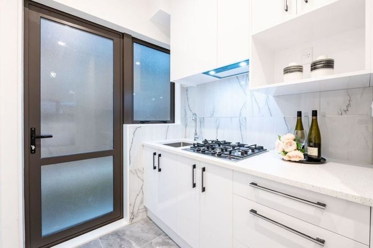 Photo of property in 17 Hakinakina Drive, Flat Bush, Auckland, 2019