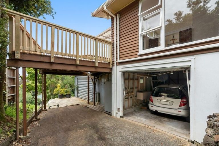 Photo of property in 204 Old Titirangi Road, Titirangi, Auckland, 0604