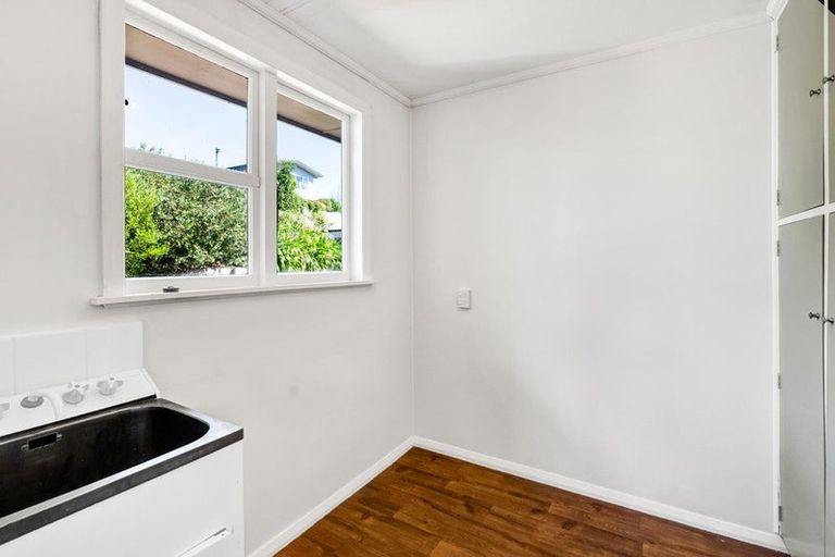 Photo of property in 1 Fairfax Terrace, Frankleigh Park, New Plymouth, 4310