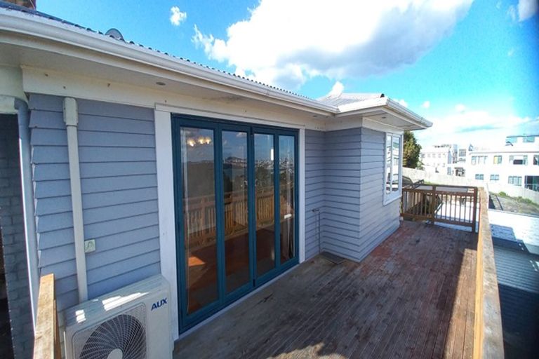 Photo of property in 82a Mokoia Road, Birkenhead, Auckland, 0626