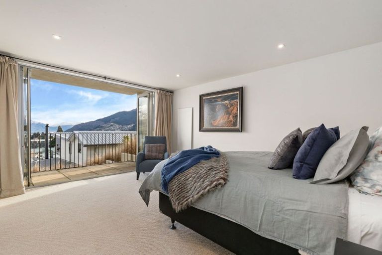 Photo of property in The Woods, 5/12 Dublin Street, Queenstown, 9300