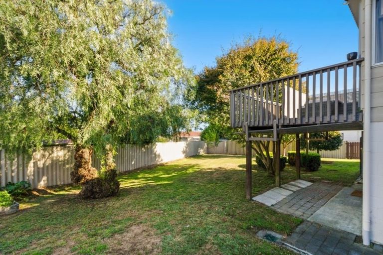 Photo of property in 34 Trentham Road, Papakura, 2110