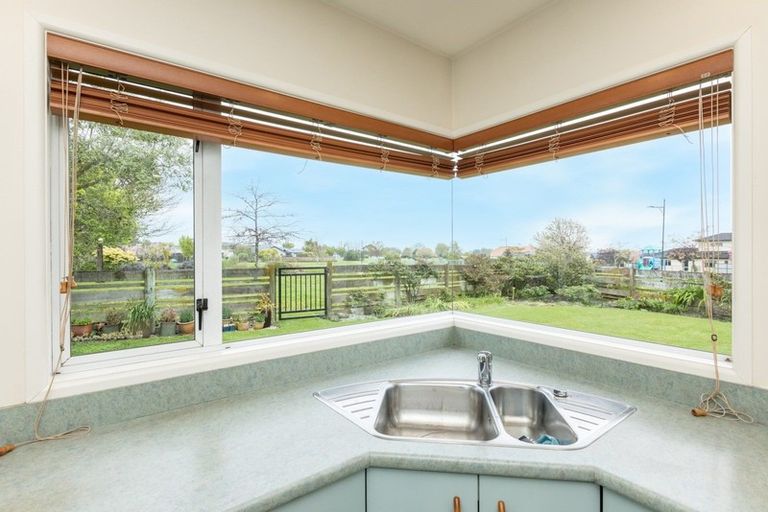 Photo of property in 12 Fairview Place, Havelock North, 4130