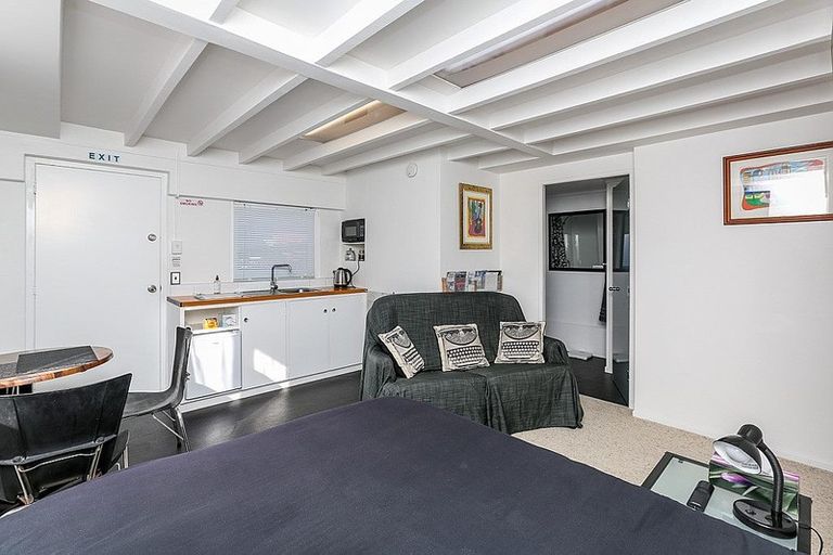 Photo of property in 48 Crownhill Street, Spotswood, New Plymouth, 4310