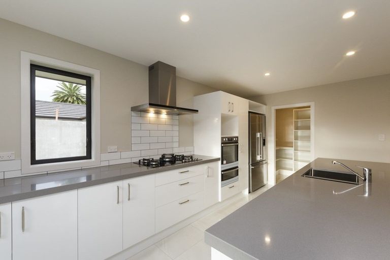 Photo of property in 13 Grand Oaks Drive, Awapuni, Palmerston North, 4412