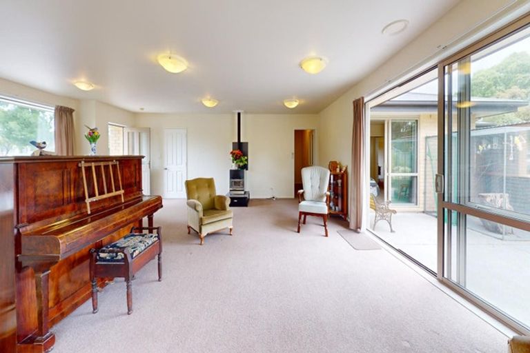 Photo of property in 96 Rolleston Street, Rakaia, 7710