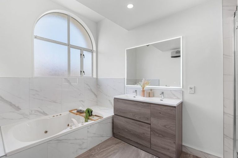 Photo of property in 158 Hawthornden Road, Avonhead, Christchurch, 8042