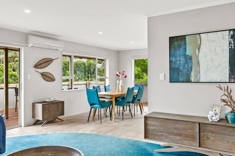 Photo of property in 6 Donald Street, Stanmore Bay, Whangaparaoa, 0932