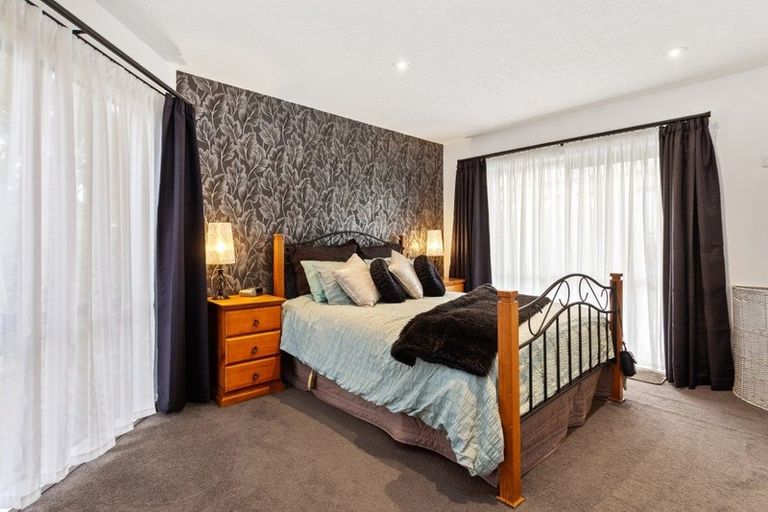 Photo of property in 8 Rex Place, Rangiora, 7400