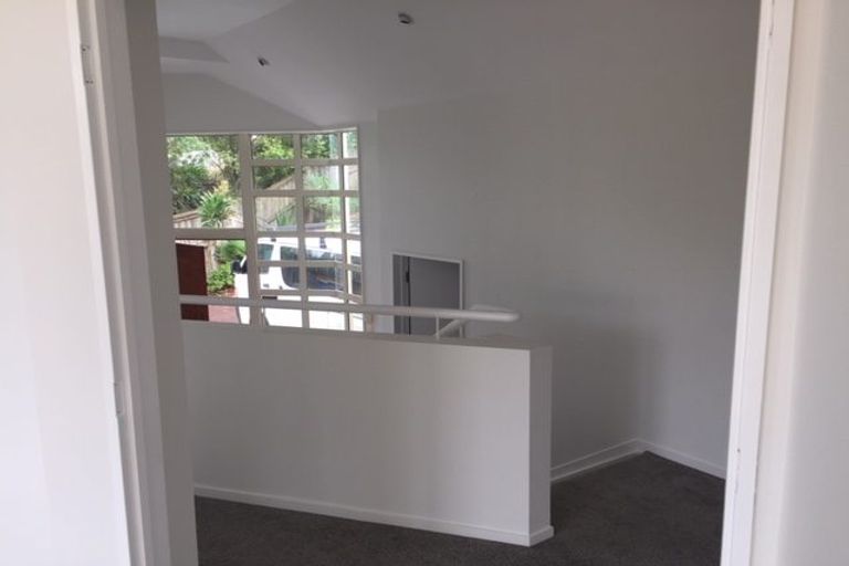 Photo of property in 2/14 Penning Road, Castor Bay, Auckland, 0620
