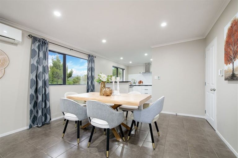 Photo of property in 348b Royal Road, Massey, Auckland, 0614