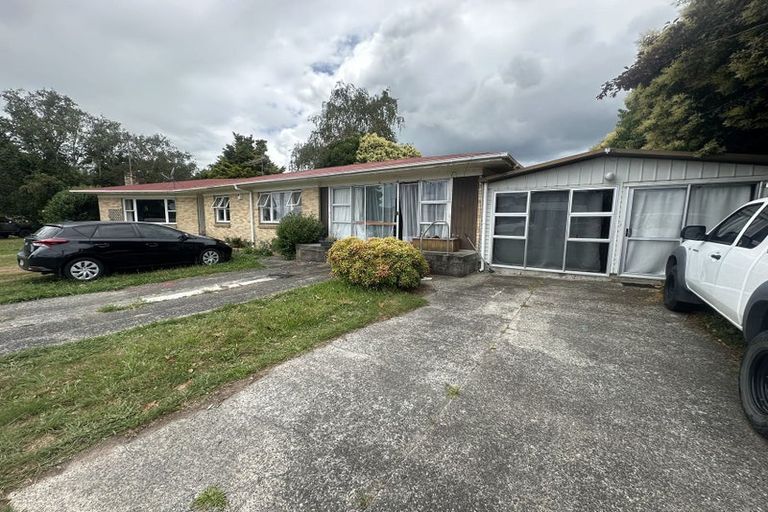 Photo of property in 1 Liston Crescent, Hillcrest, Hamilton, 3216