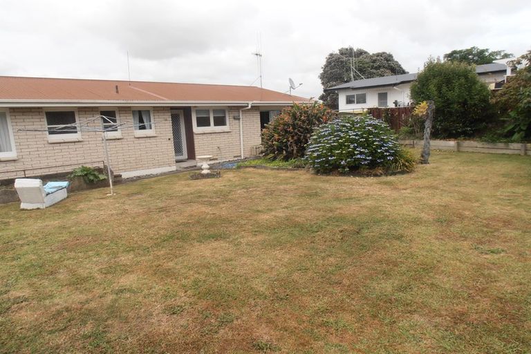 Photo of property in 11 Glenfield Place, Brookfield, Tauranga, 3110
